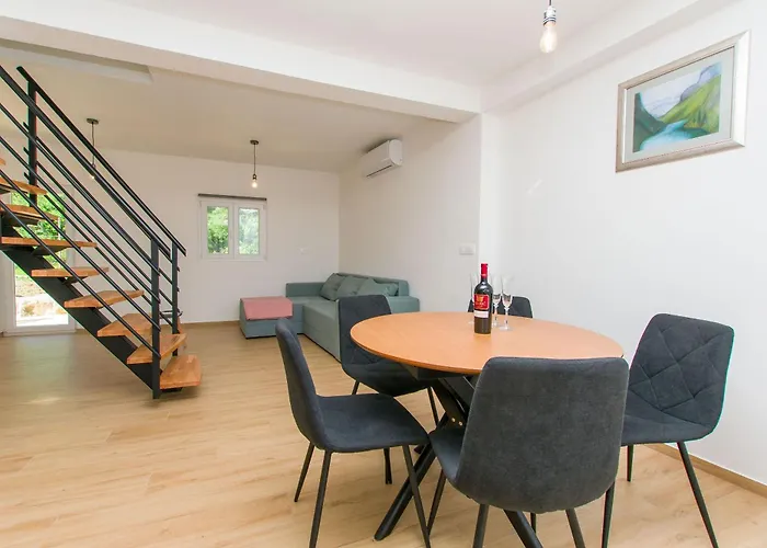 Apartment Petea